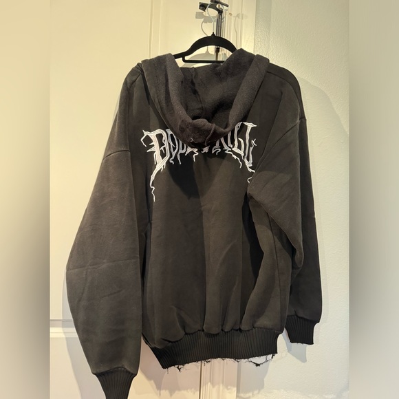 Dolls Kill Medium Exclusive Crew Black Hoodie. 🖤⚡️ - Picture 2 of 8